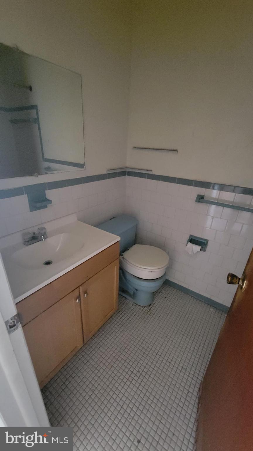 ANDREWS VILLAGE CONDOMIN - Residential