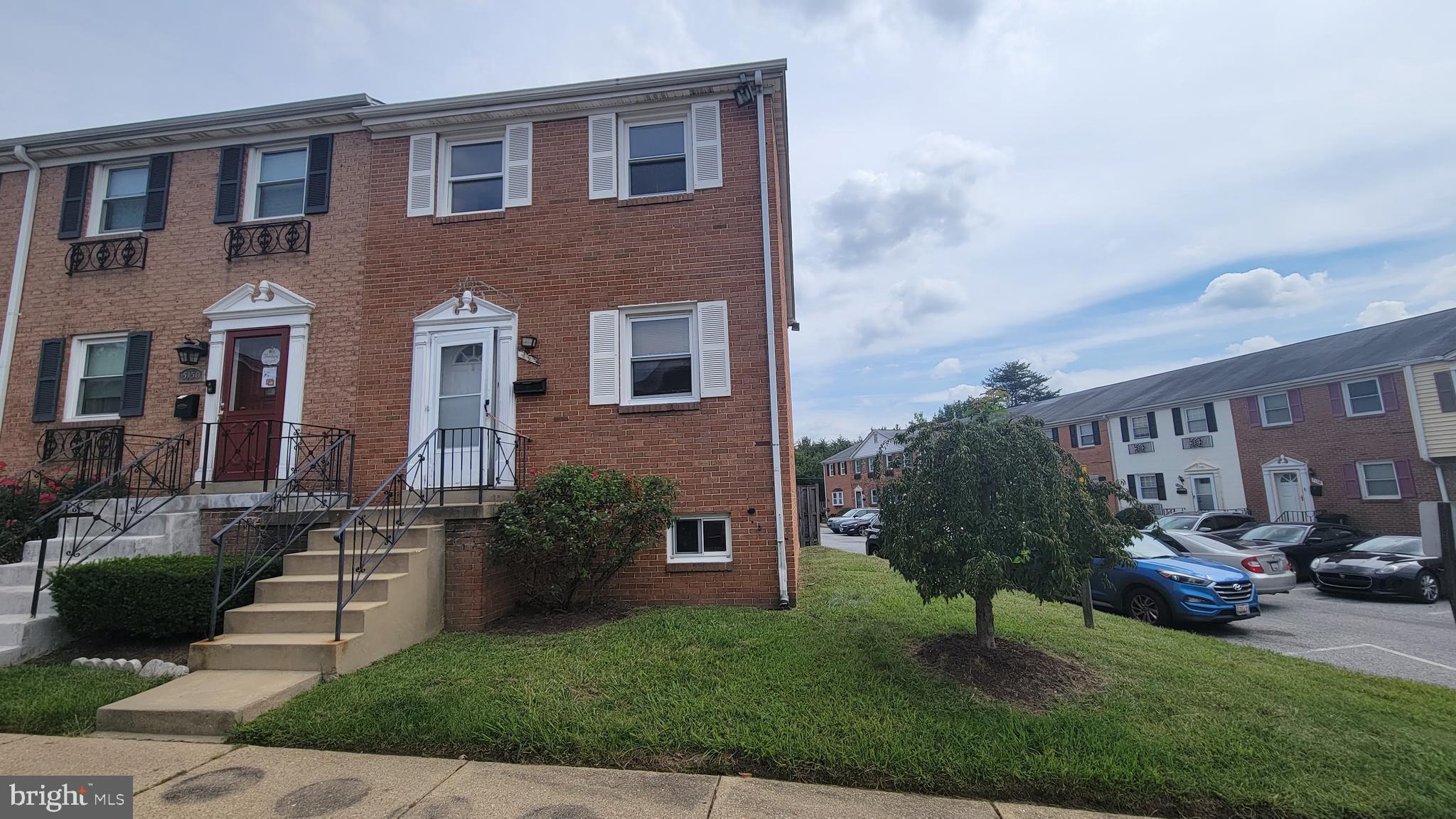 ANDREWS VILLAGE CONDOMIN - Residential