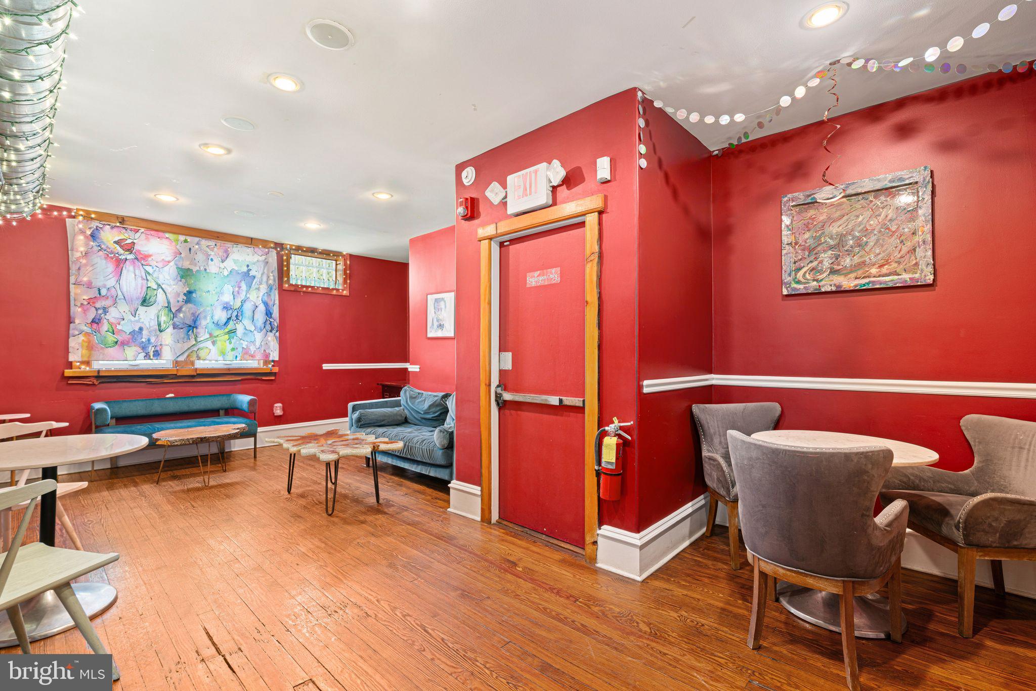 RITTENHOUSE SQUARE - Commercial Sale