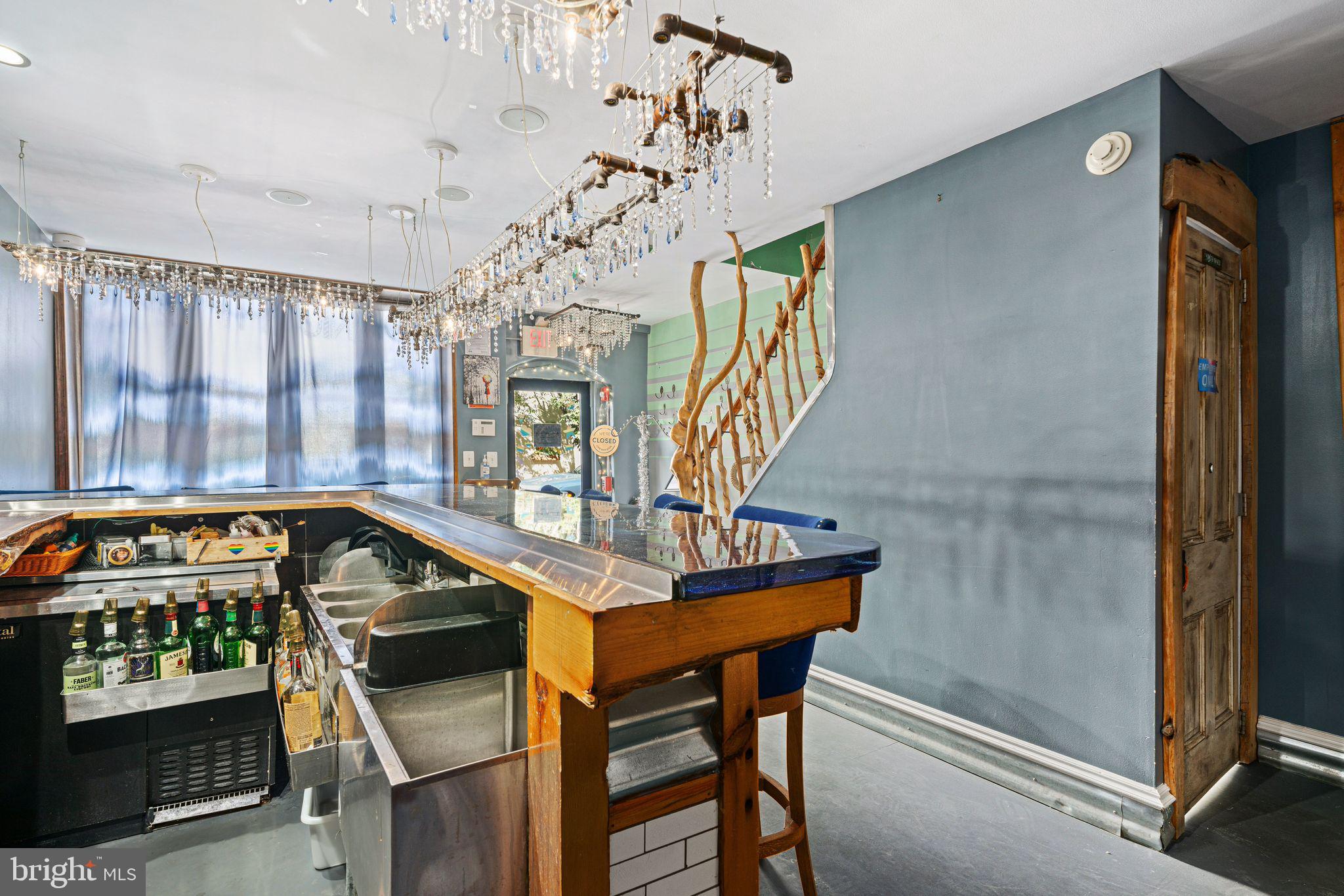 RITTENHOUSE SQUARE - Commercial Sale