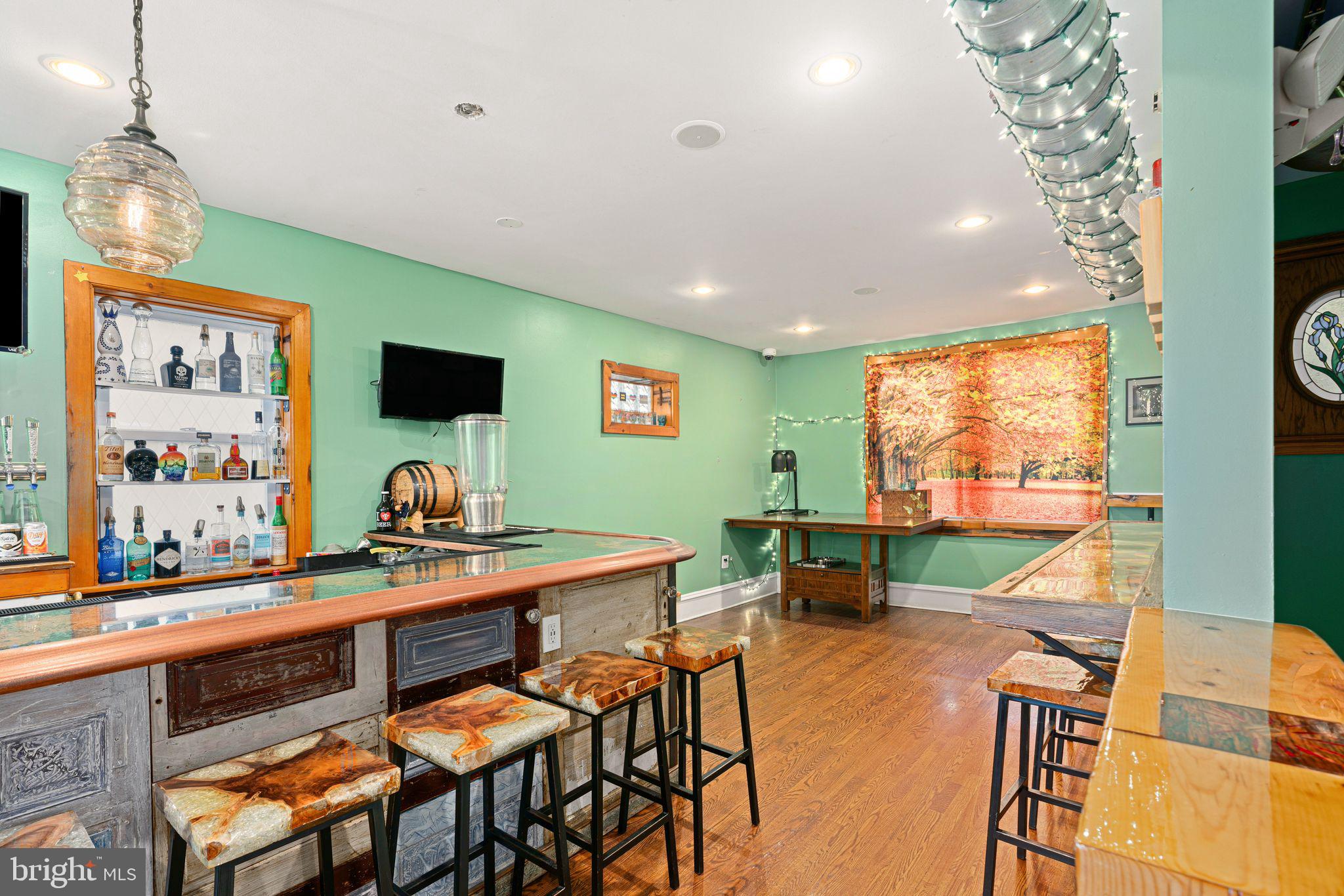 RITTENHOUSE SQUARE - Commercial Sale