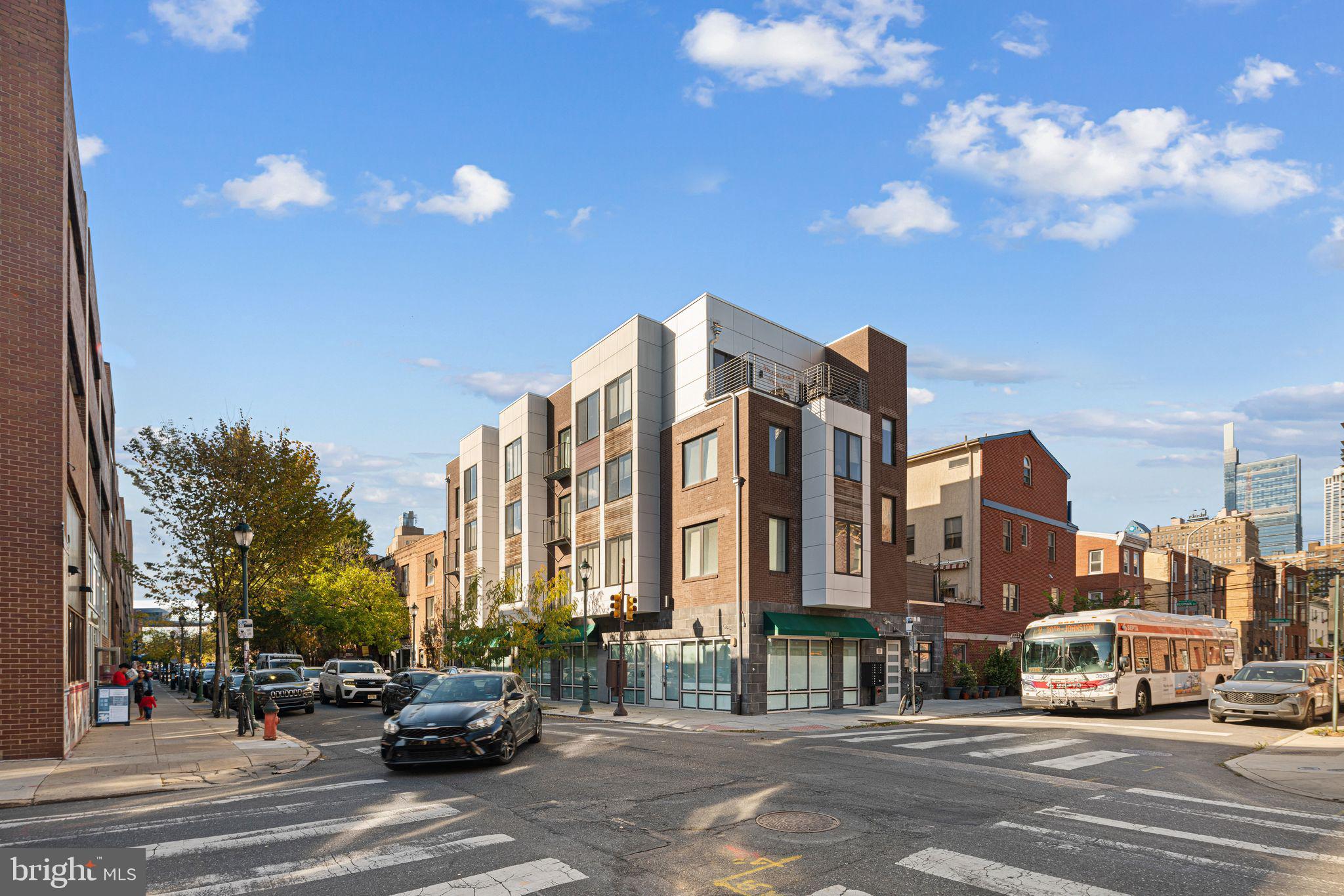 RITTENHOUSE SQUARE - Commercial Sale