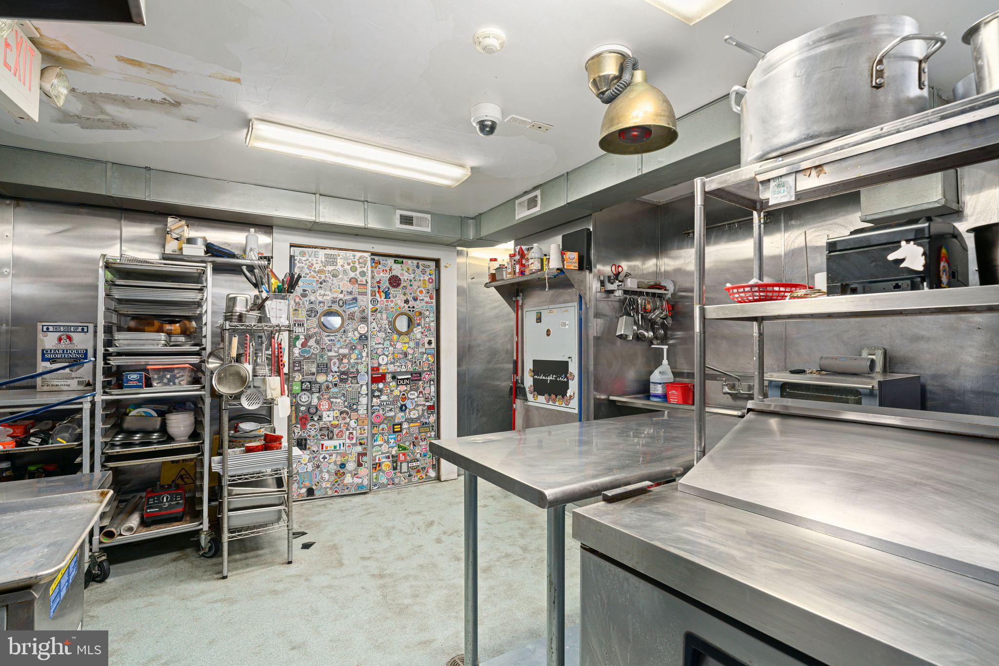 RITTENHOUSE SQUARE - Commercial Sale