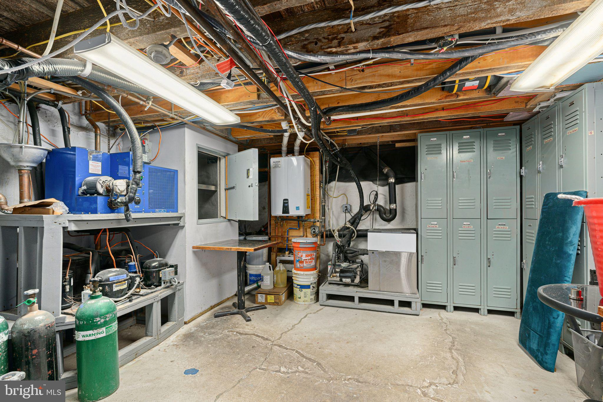 RITTENHOUSE SQUARE - Commercial Sale