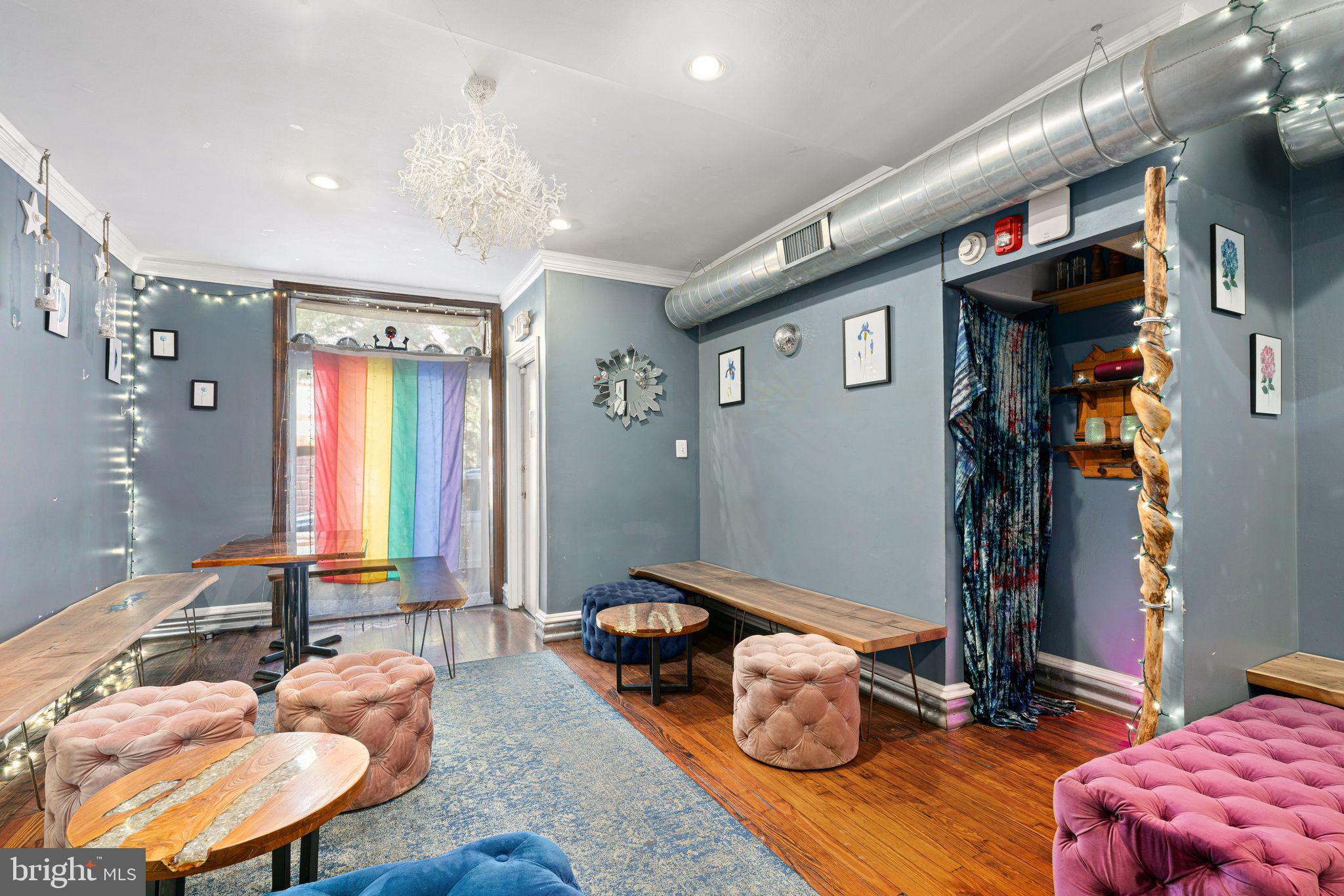 RITTENHOUSE SQUARE - Commercial Sale