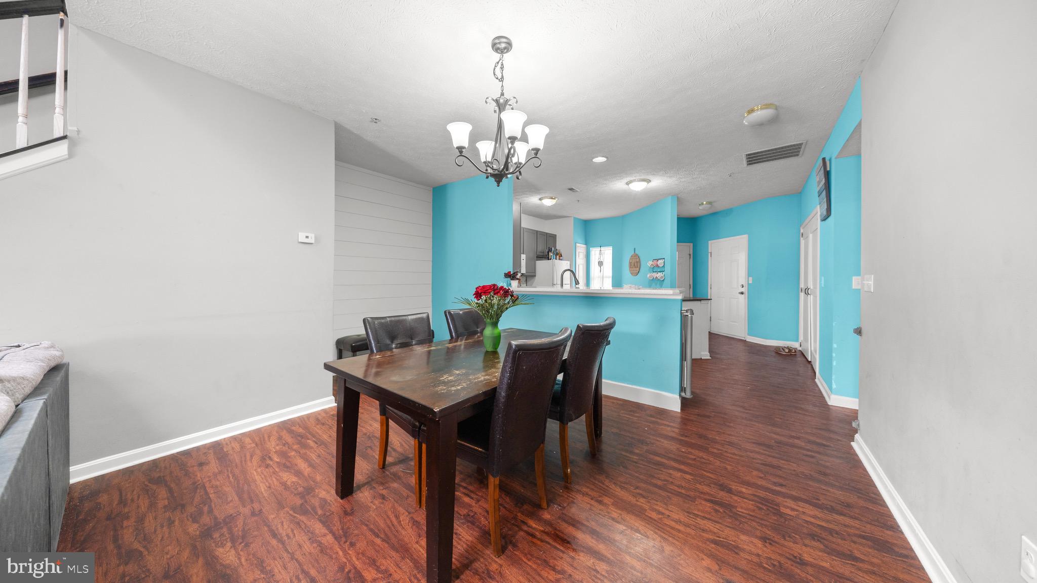 WOOD CREEK GOLF COMM - Residential