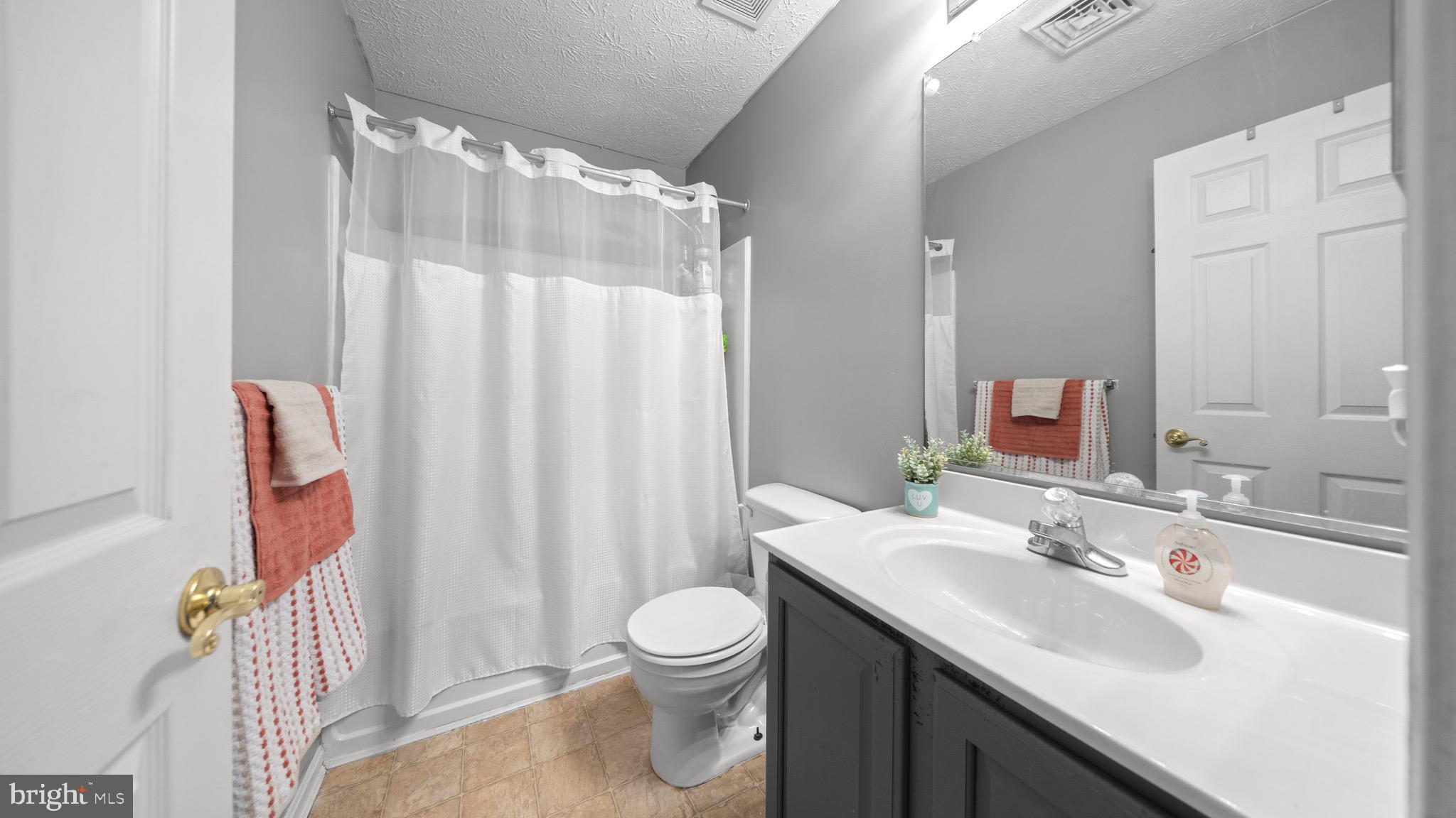 WOOD CREEK GOLF COMM - Residential