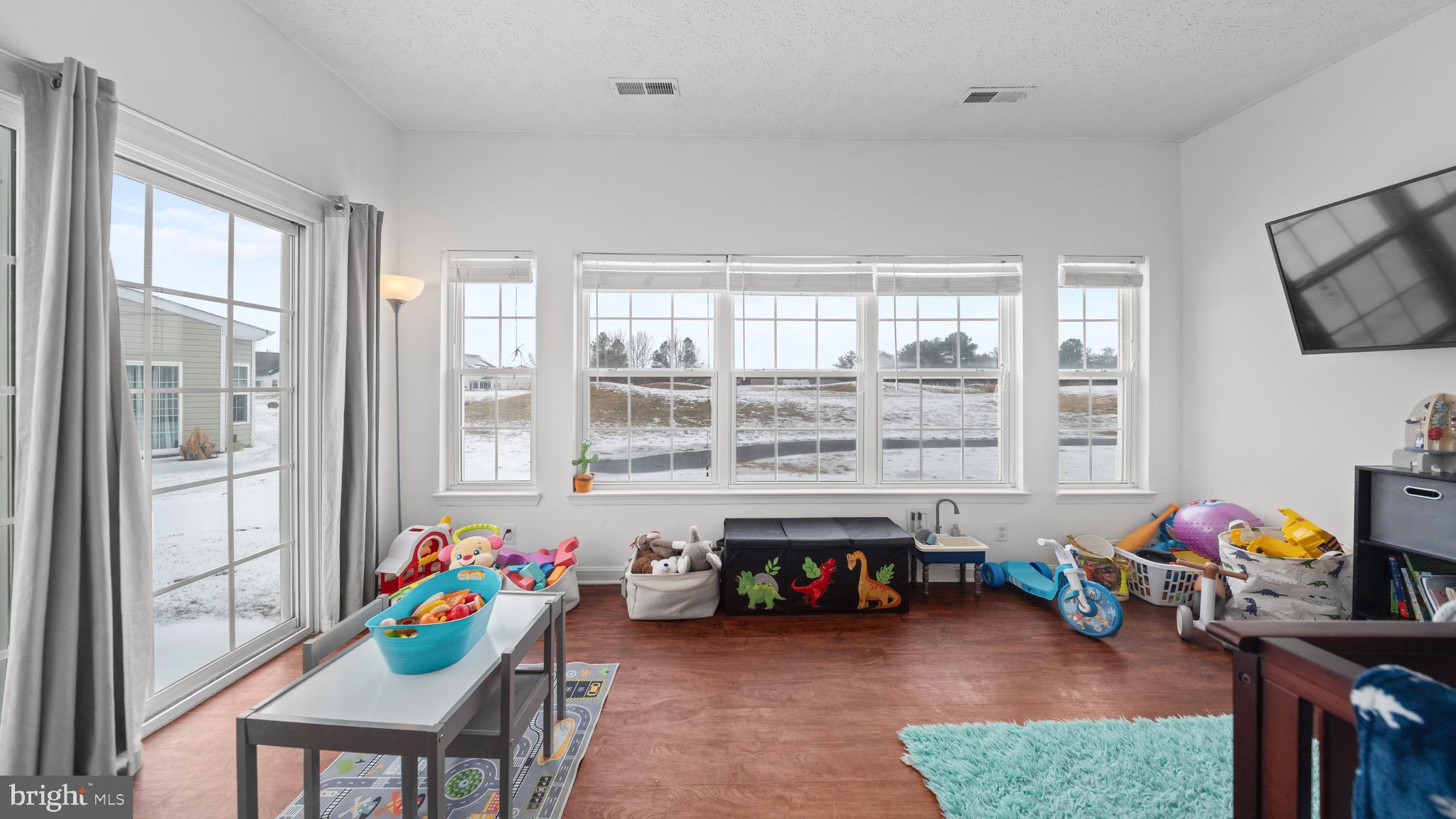 WOOD CREEK GOLF COMM - Residential