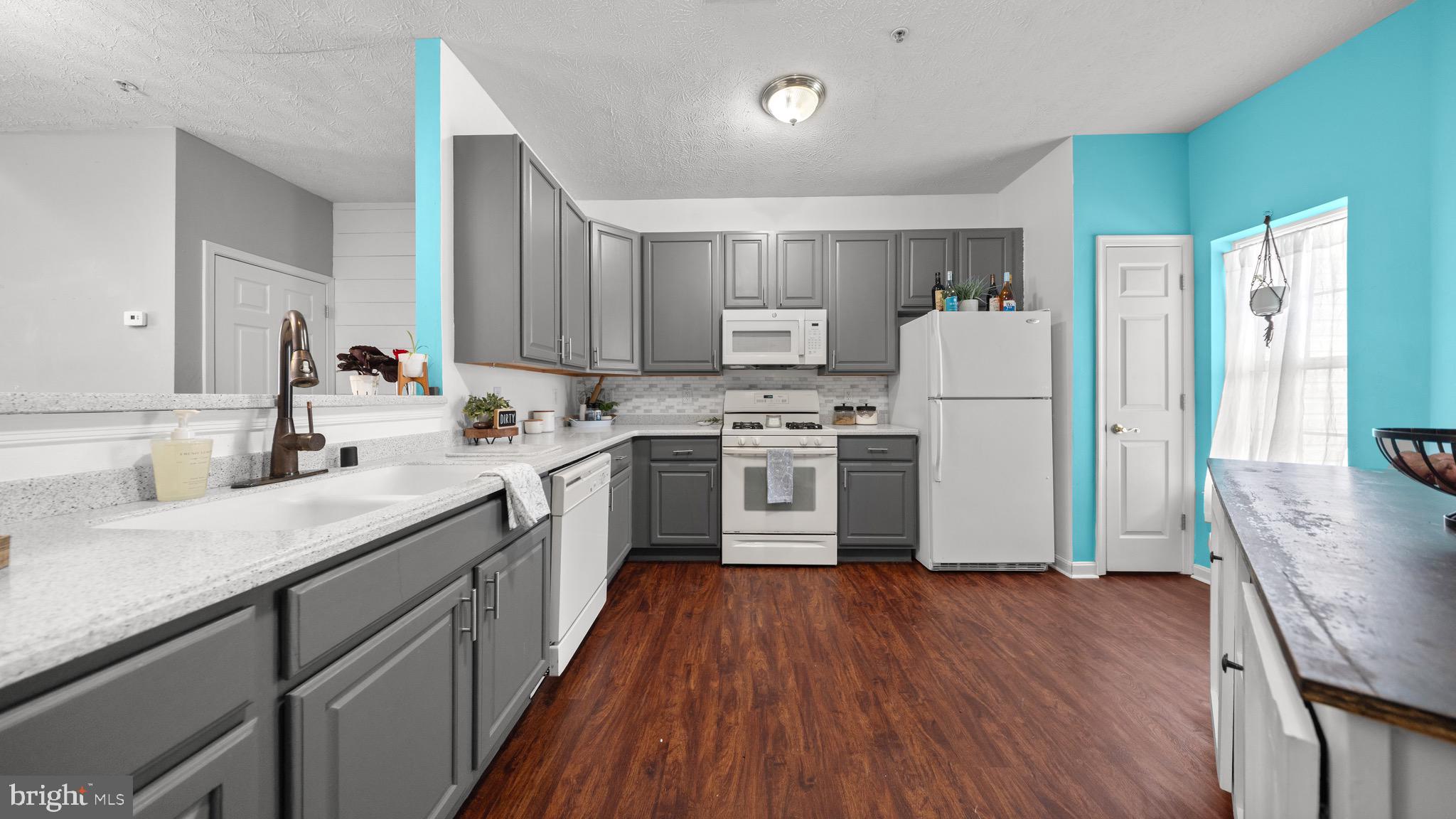 WOOD CREEK GOLF COMM - Residential