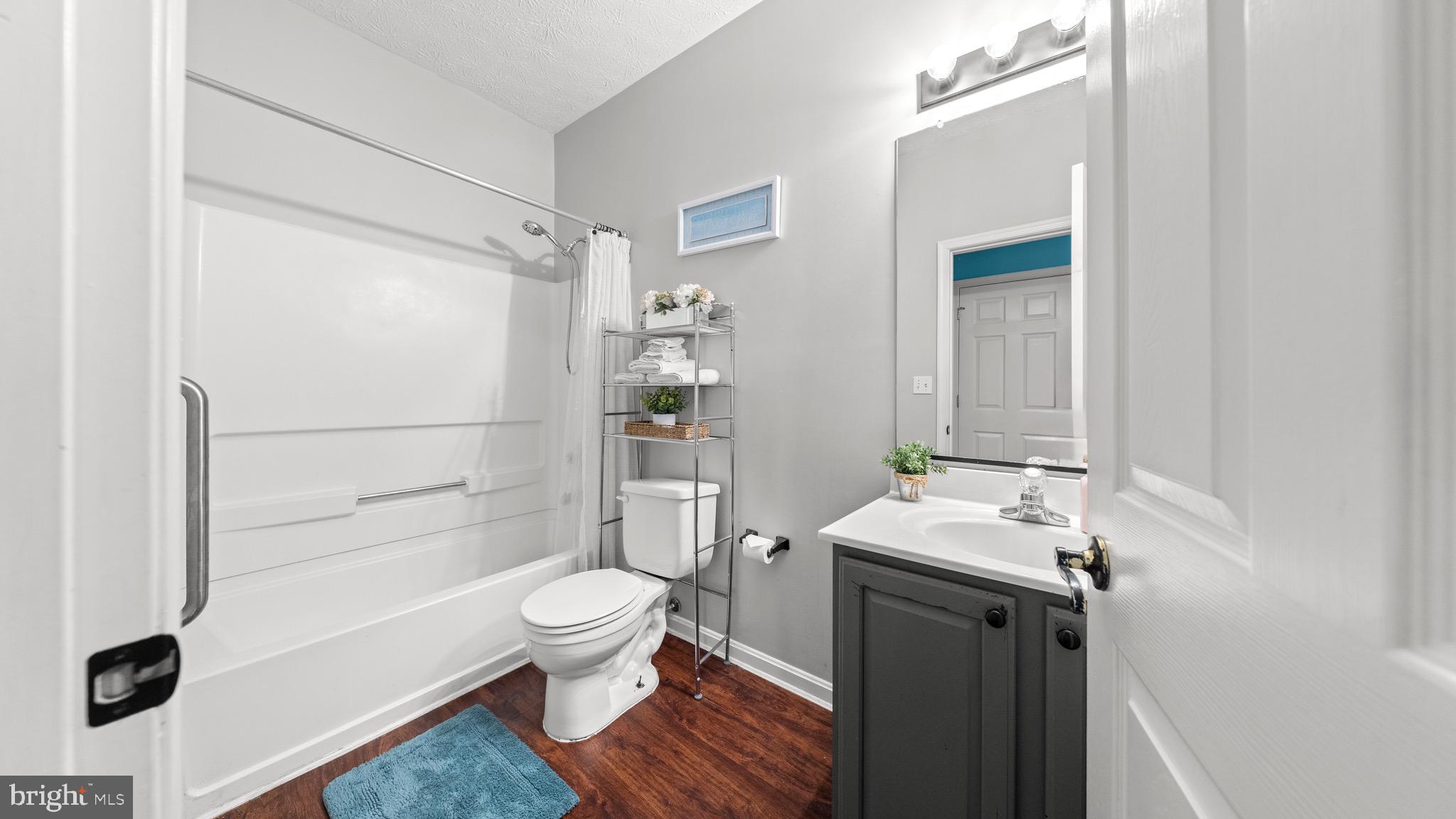 WOOD CREEK GOLF COMM - Residential