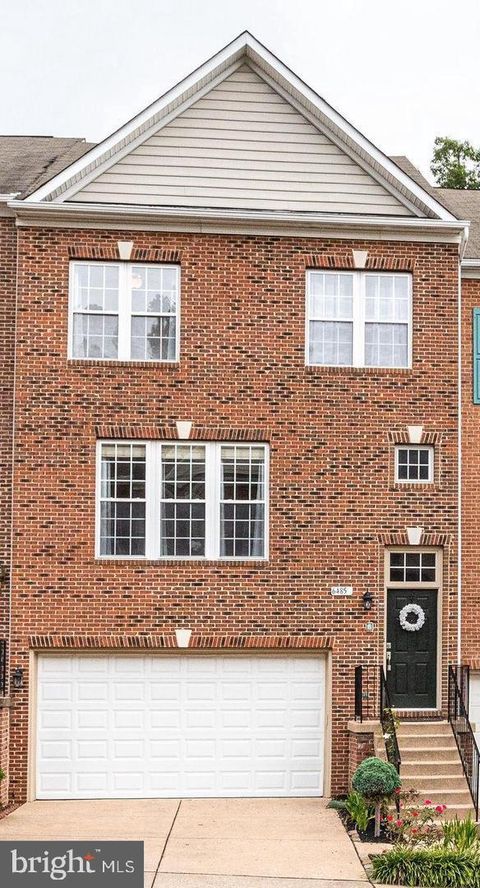 Townhouse For Rent - 6485 Sutcliffe Drive<br/> Fairfax County, ALEXANDRIA, VA 22315