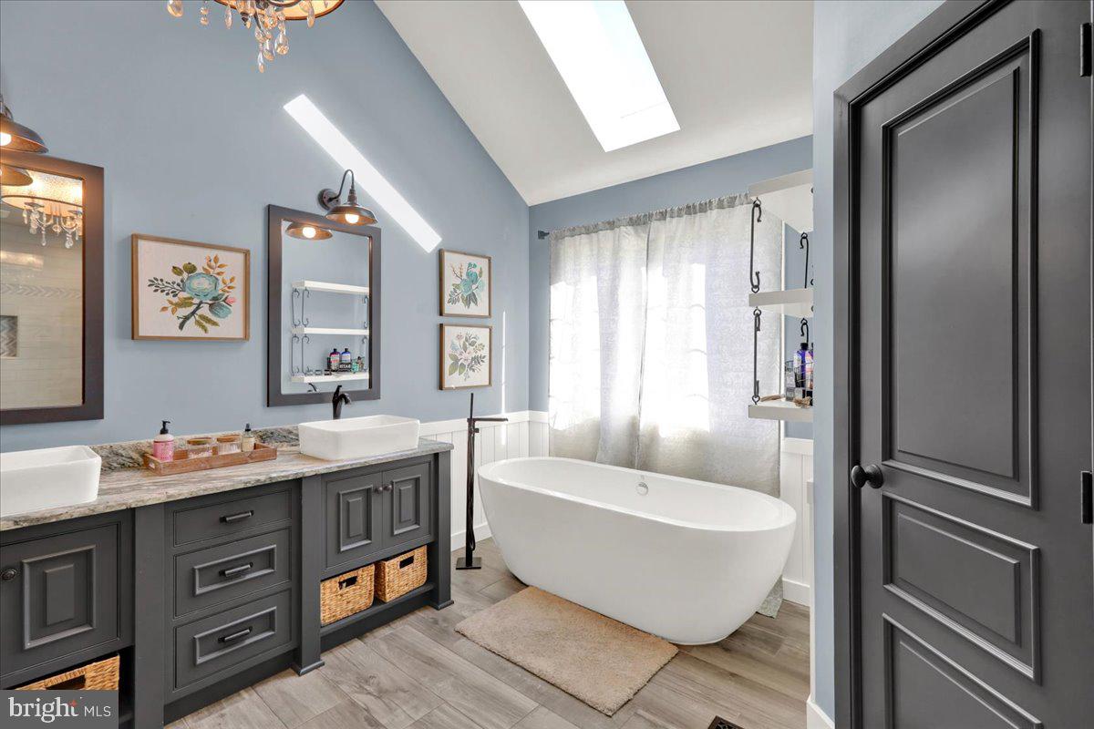 TOBI HILL ESTATES - Residential