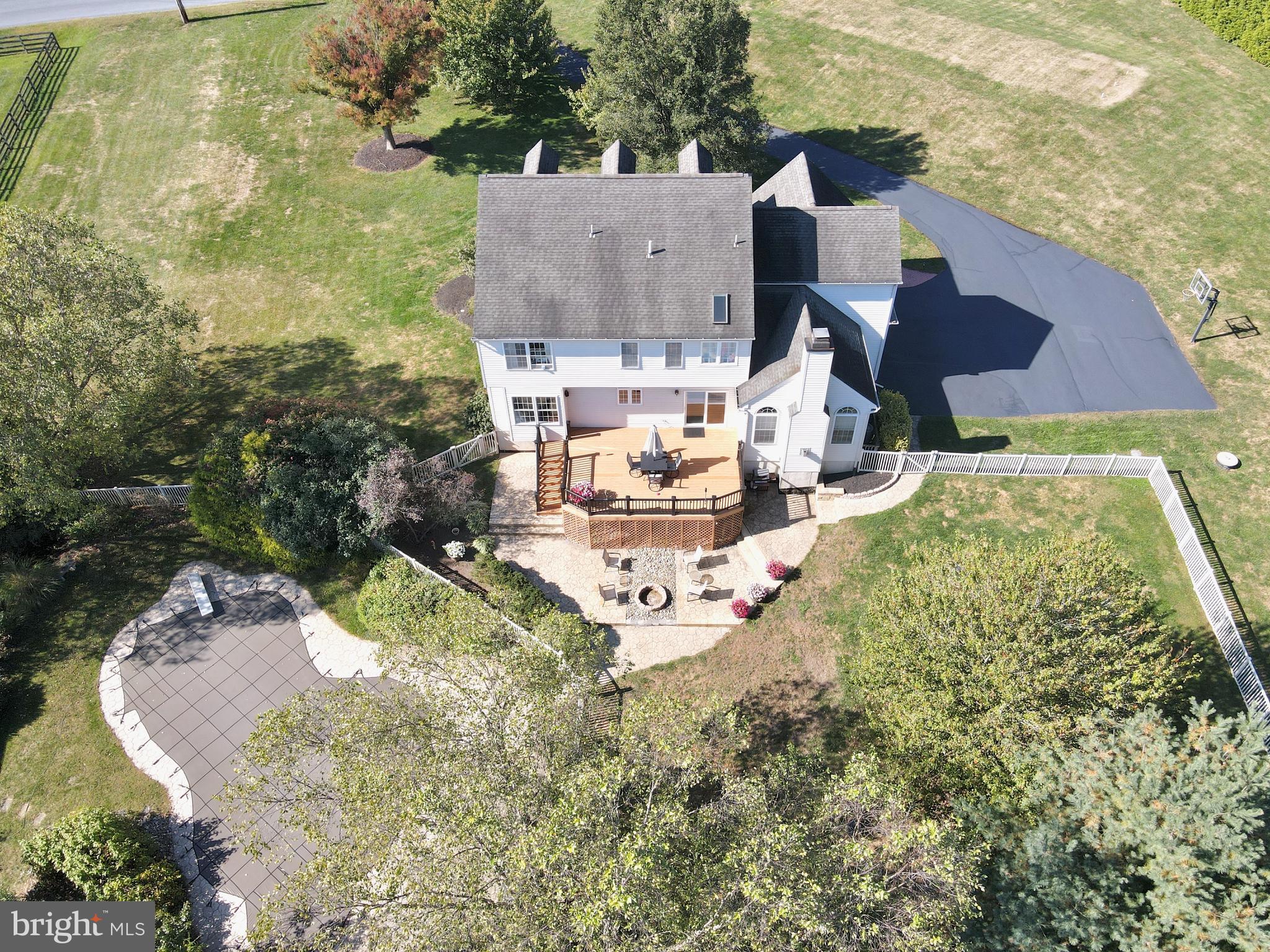 TOBI HILL ESTATES - Residential