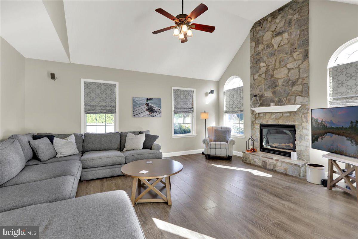 TOBI HILL ESTATES - Residential