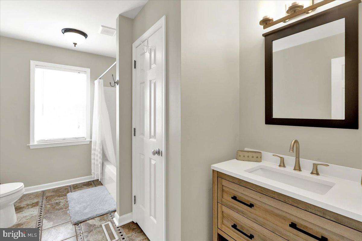 TOBI HILL ESTATES - Residential