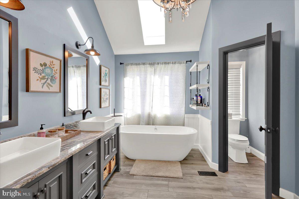 TOBI HILL ESTATES - Residential