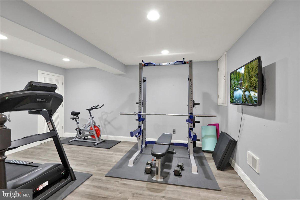 TOBI HILL ESTATES - Residential