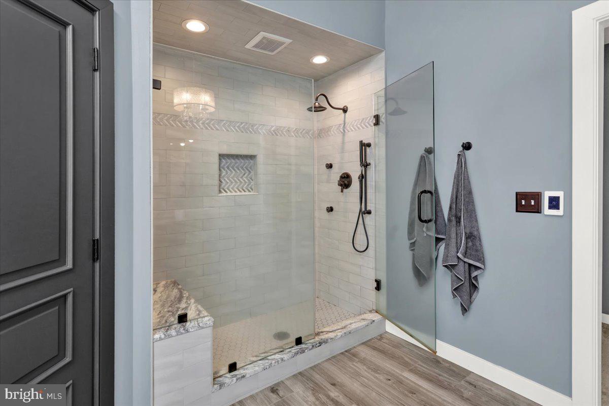 TOBI HILL ESTATES - Residential