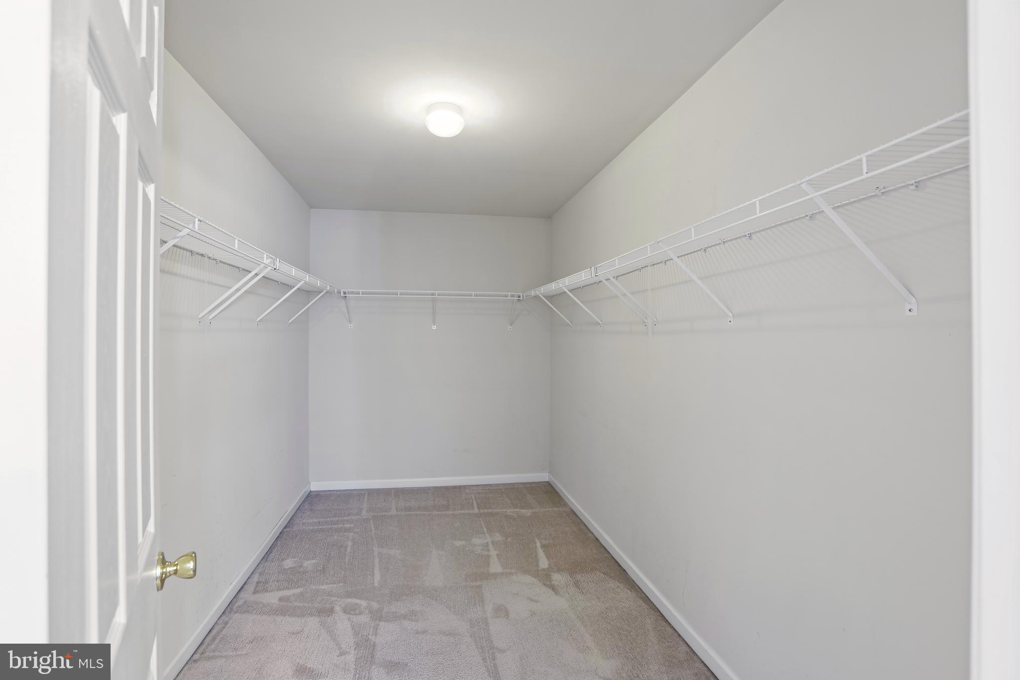 SPRUCE HILL ESTATES - Residential