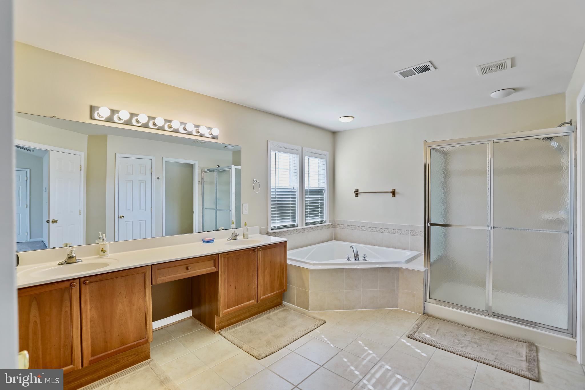 SPRUCE HILL ESTATES - Residential