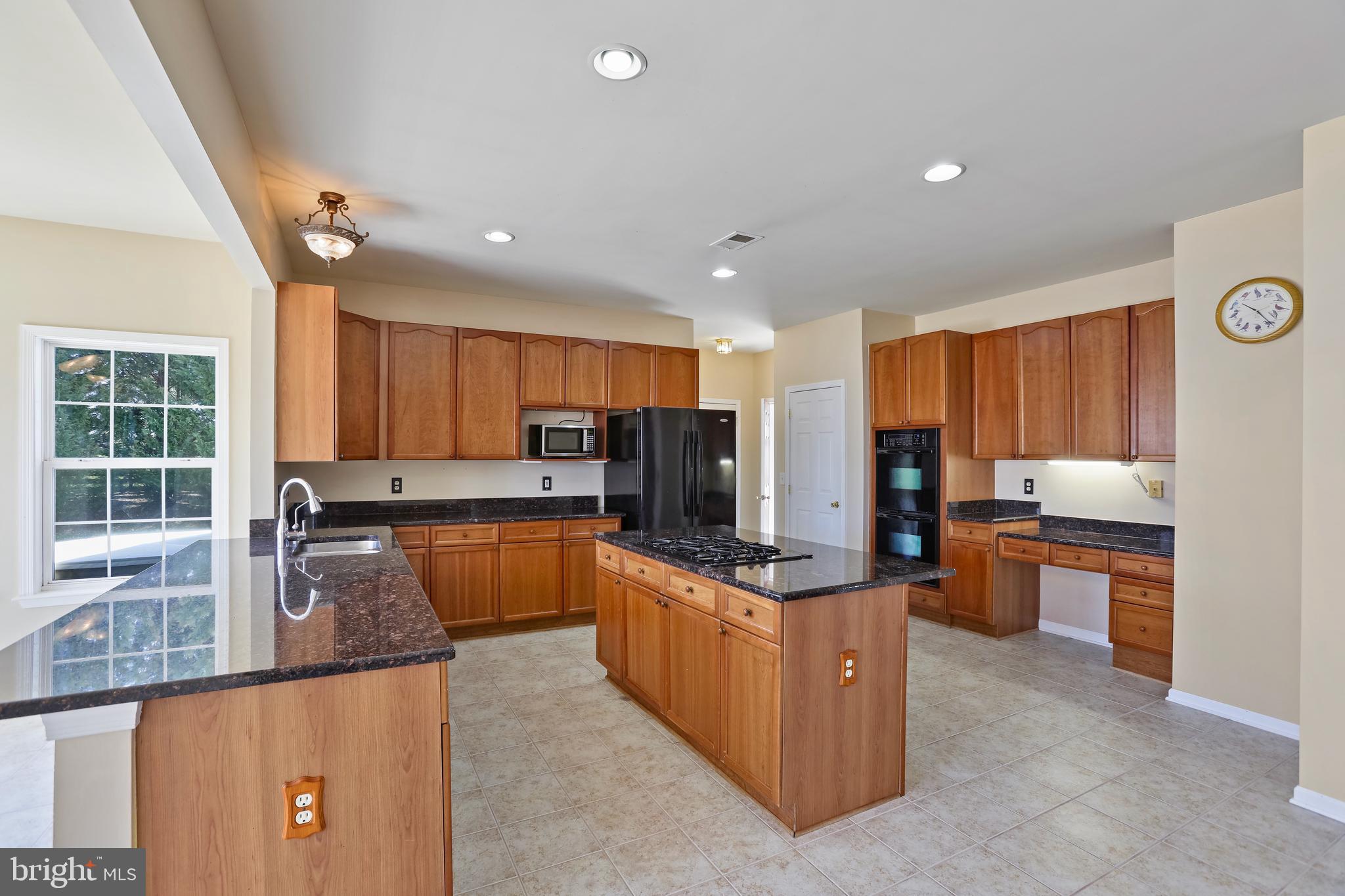 SPRUCE HILL ESTATES - Residential