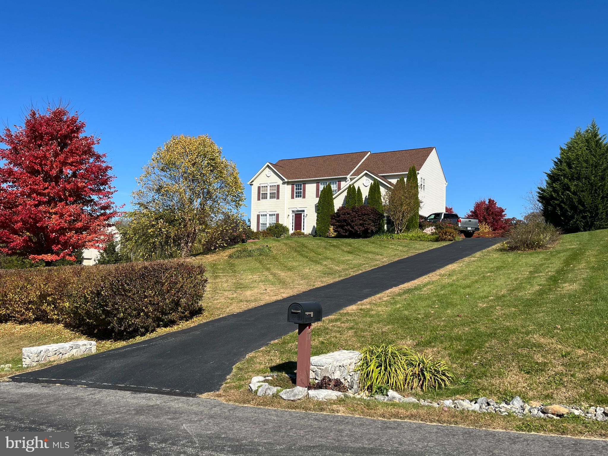 SPRUCE HILL ESTATES - Residential