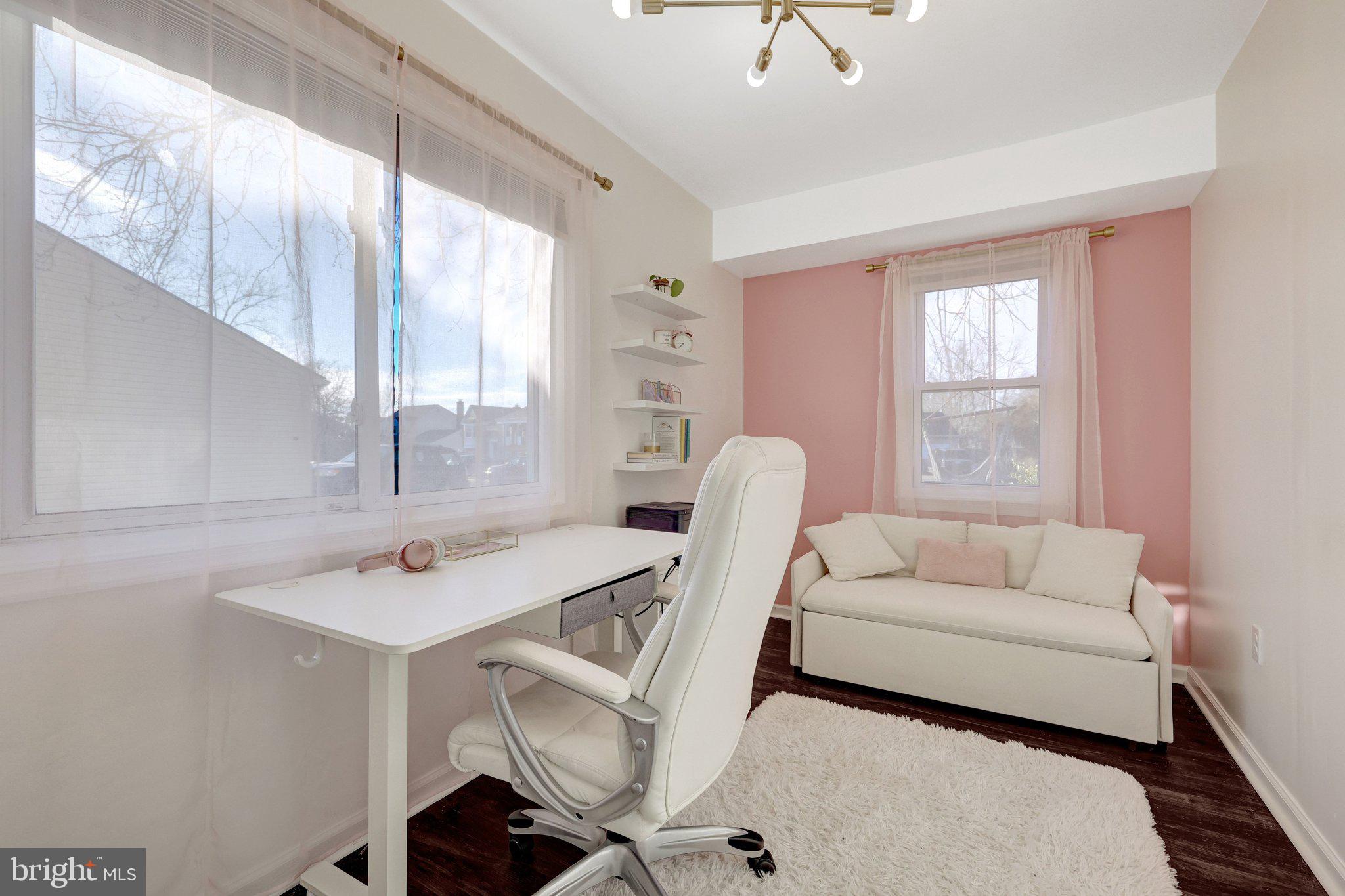 REFLECTION LAKE - Residential