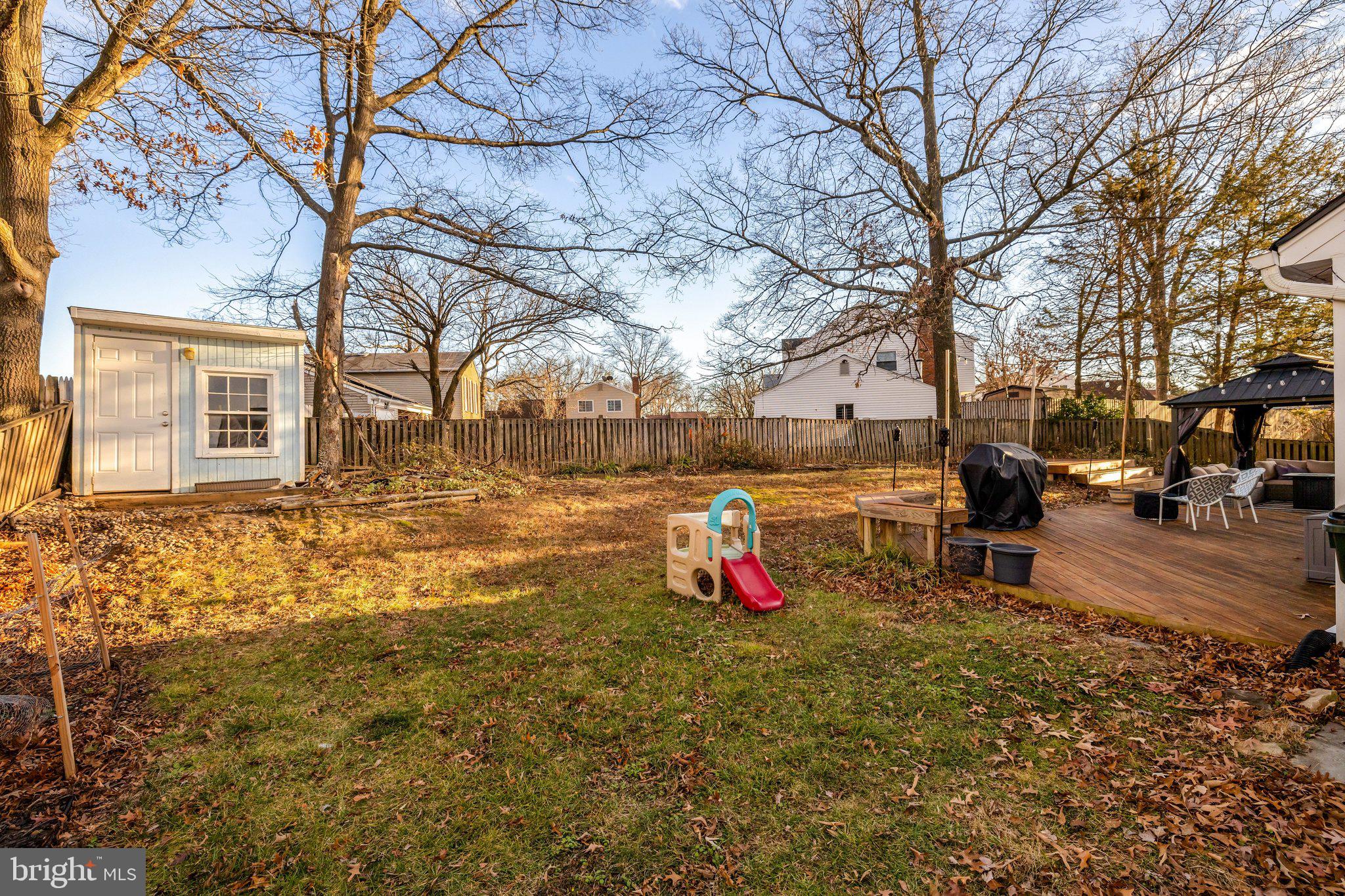 REFLECTION LAKE - Residential