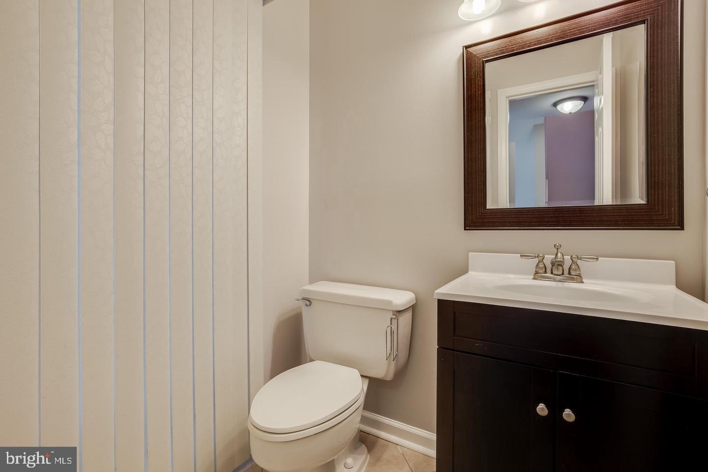 CHERRYWOOD SQUARE - Residential Lease