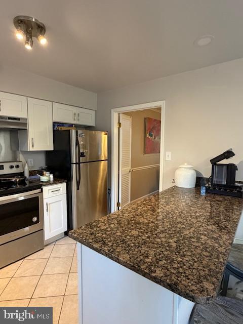 CHERRYWOOD SQUARE - Residential Lease