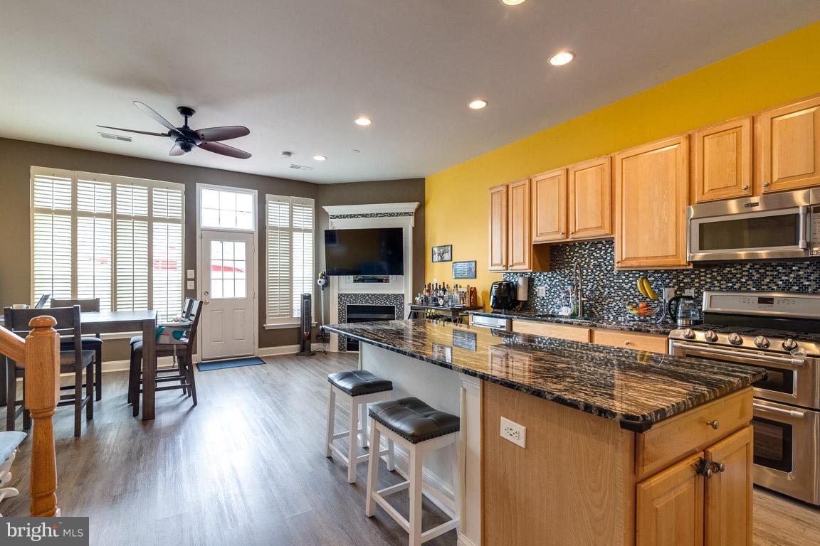 SOUTH RIDING - Residential