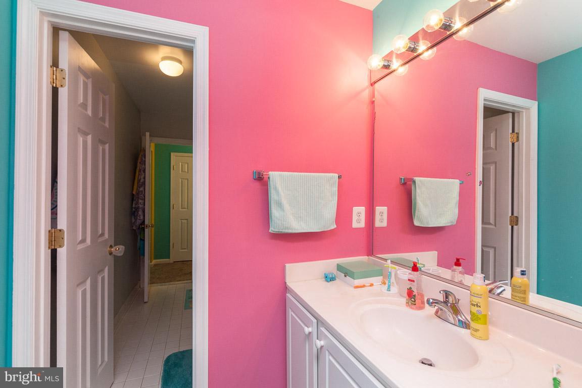 SOUTH RIDING - Residential