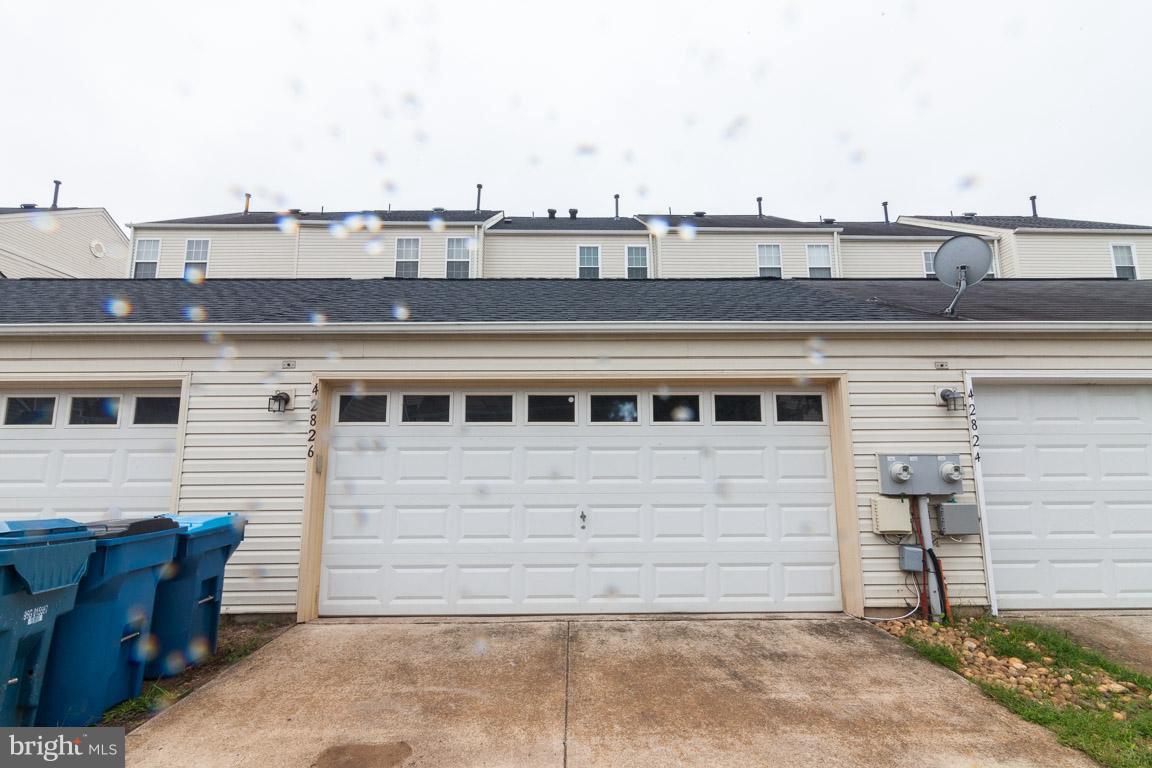 SOUTH RIDING - Residential