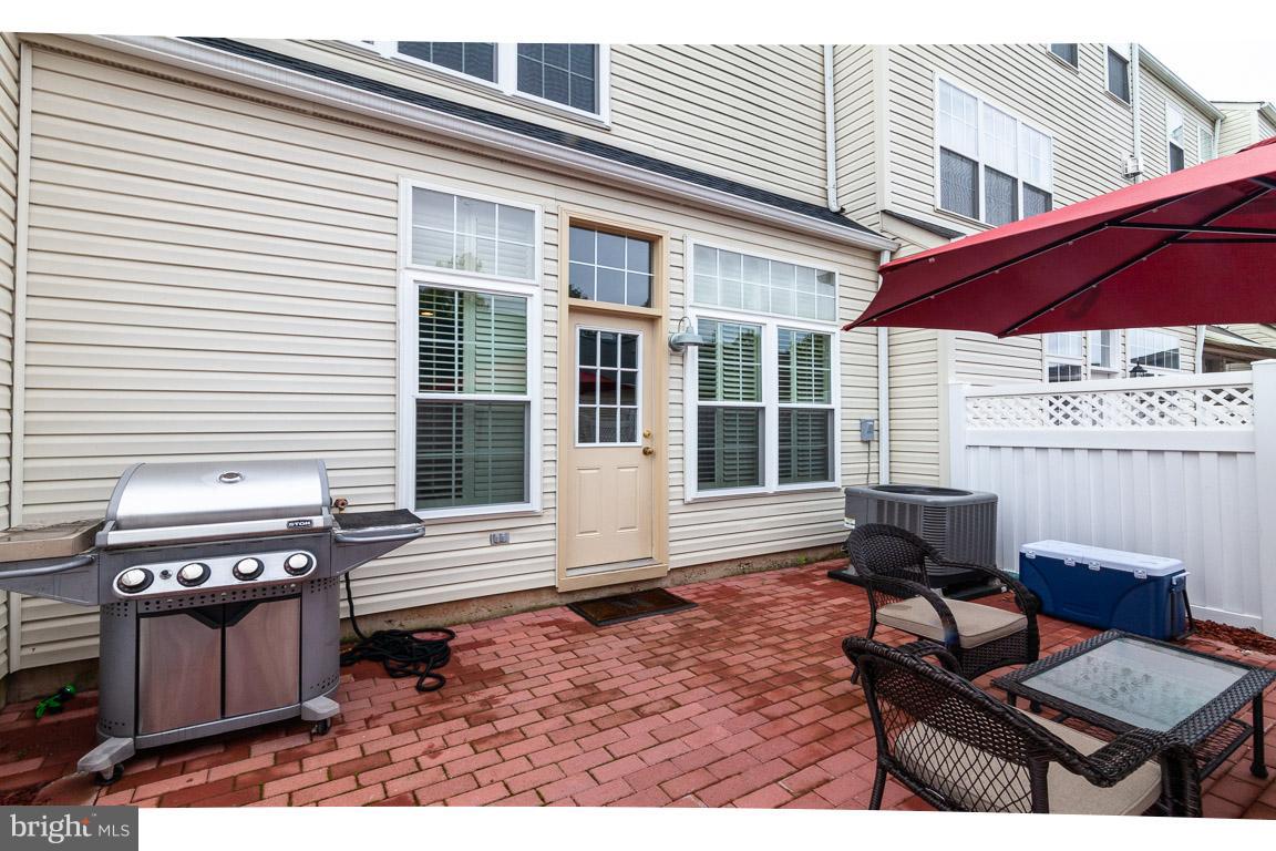 SOUTH RIDING - Residential