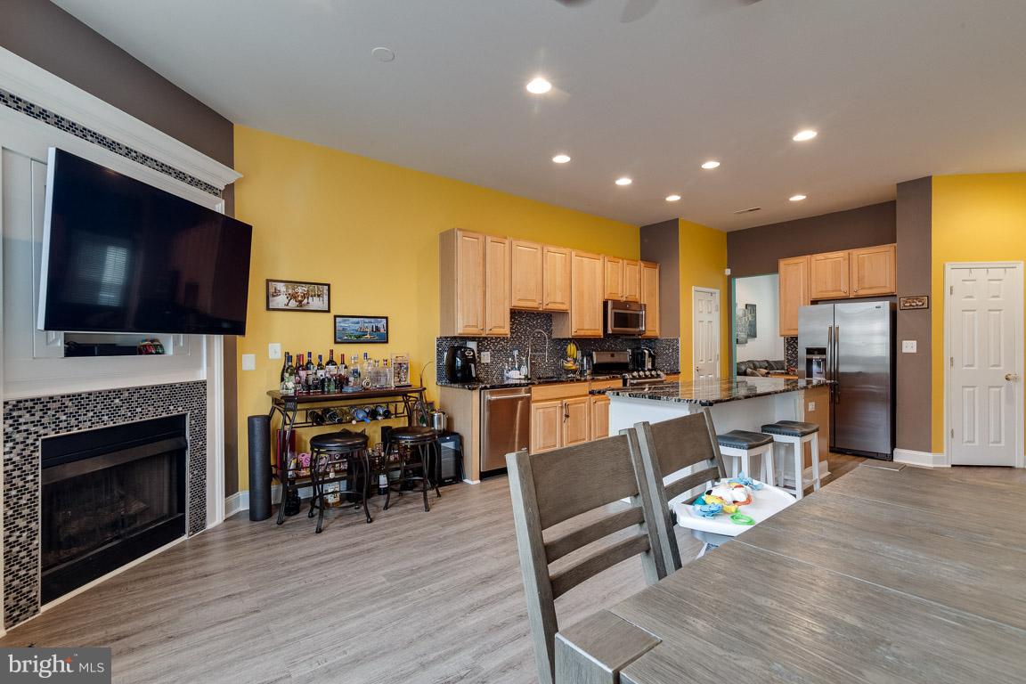 SOUTH RIDING - Residential
