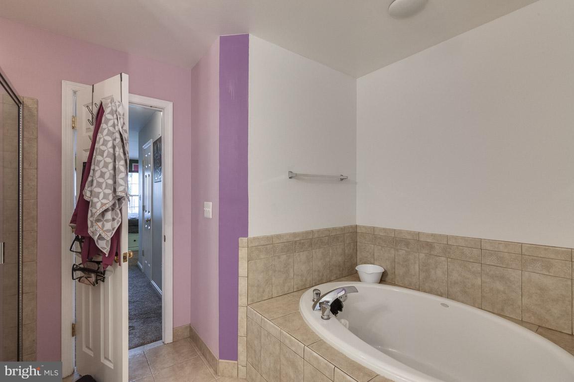 SOUTH RIDING - Residential
