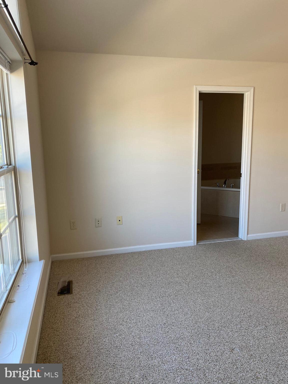 NICHOLSON SQUARE VILLAGE - Residential Lease