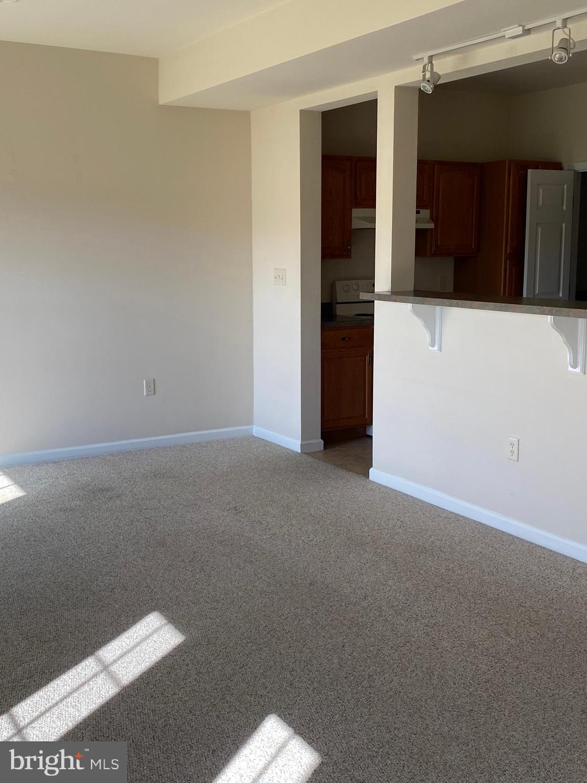 NICHOLSON SQUARE VILLAGE - Residential Lease