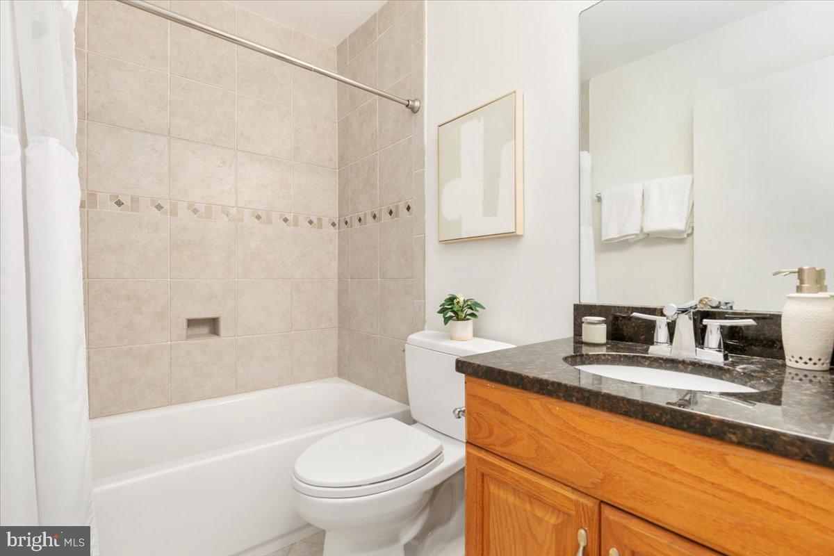 RESTON - Residential Lease