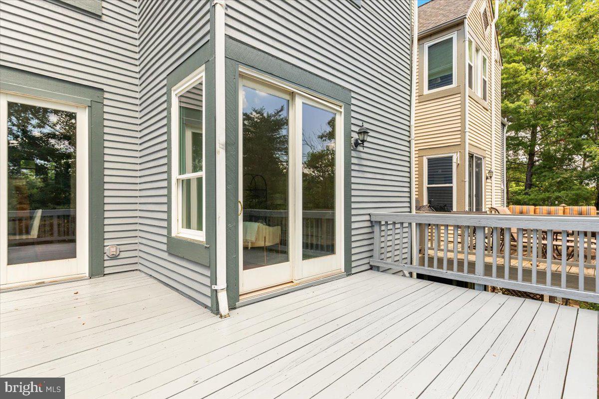 RESTON - Residential Lease