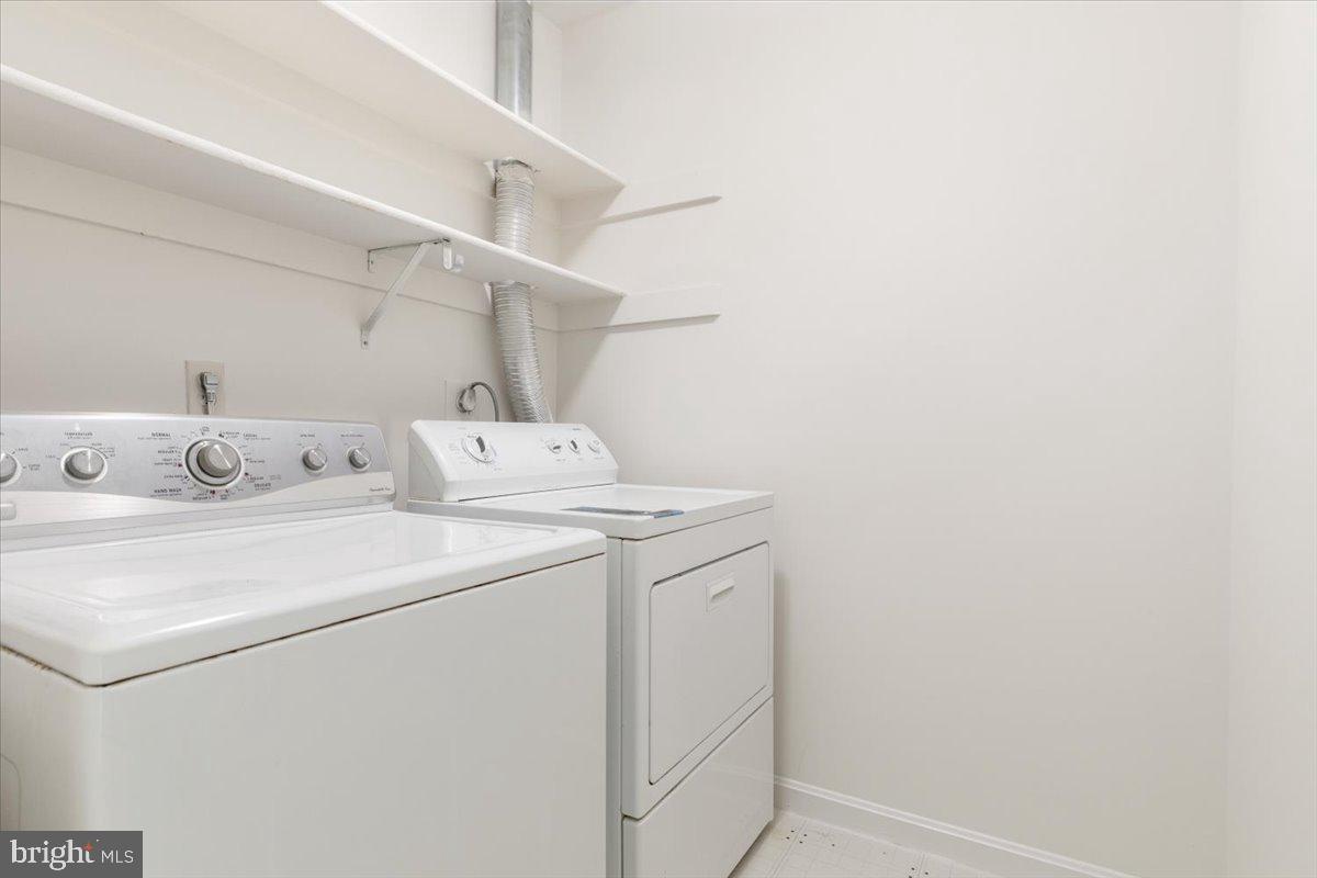 RESTON - Residential Lease