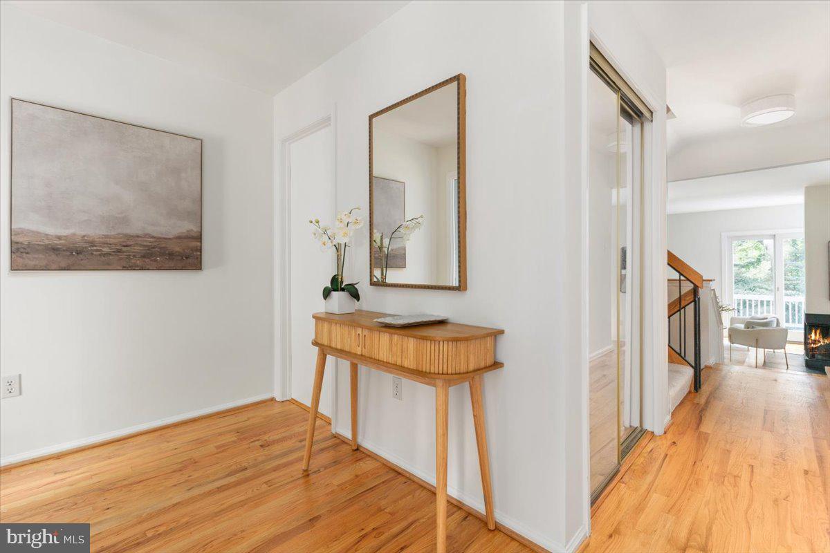 RESTON - Residential Lease