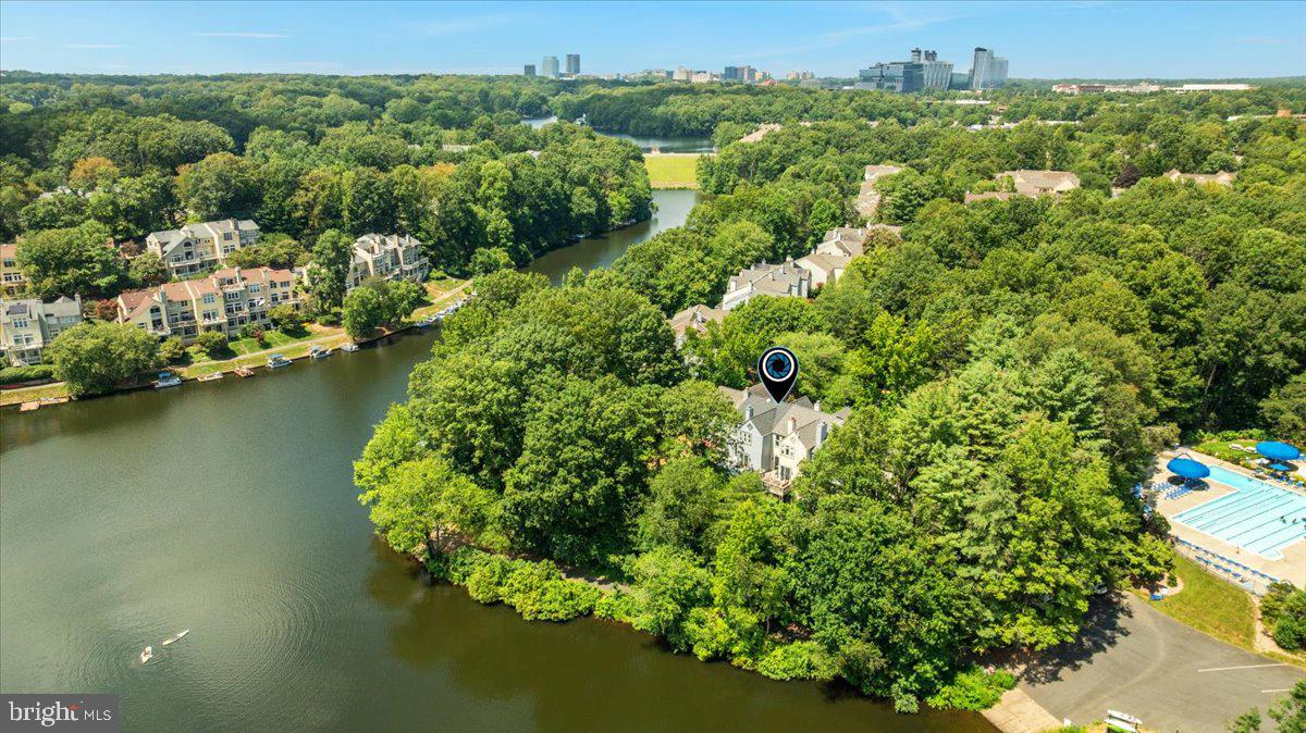 RESTON - Residential Lease