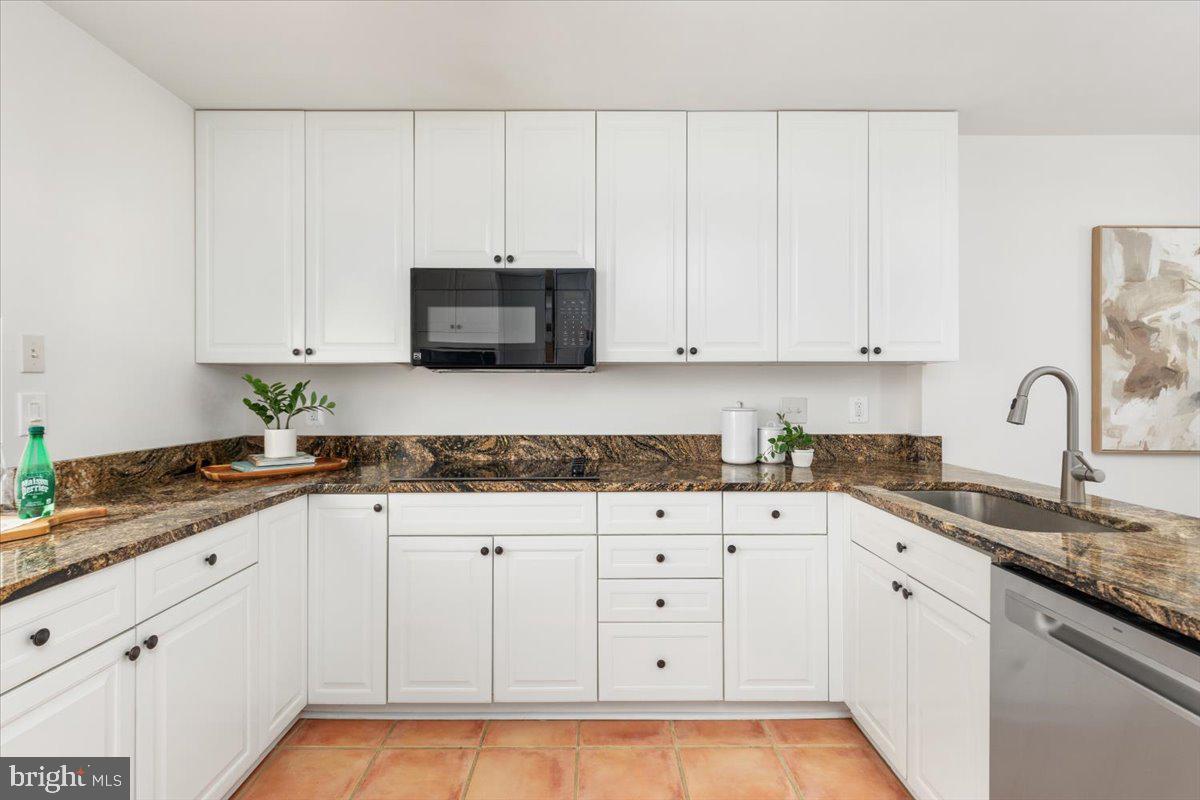 RESTON - Residential Lease