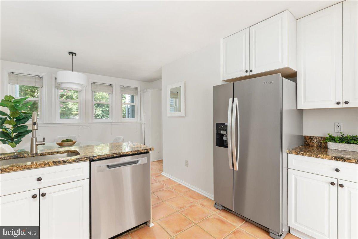 RESTON - Residential Lease