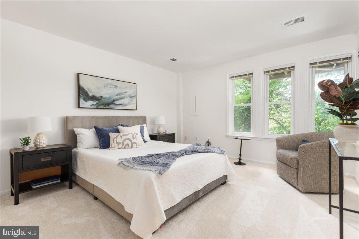 RESTON - Residential Lease