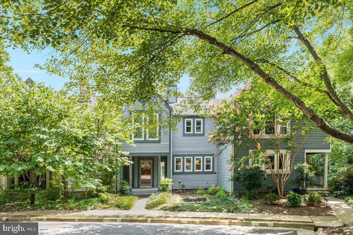 RESTON - Residential Lease