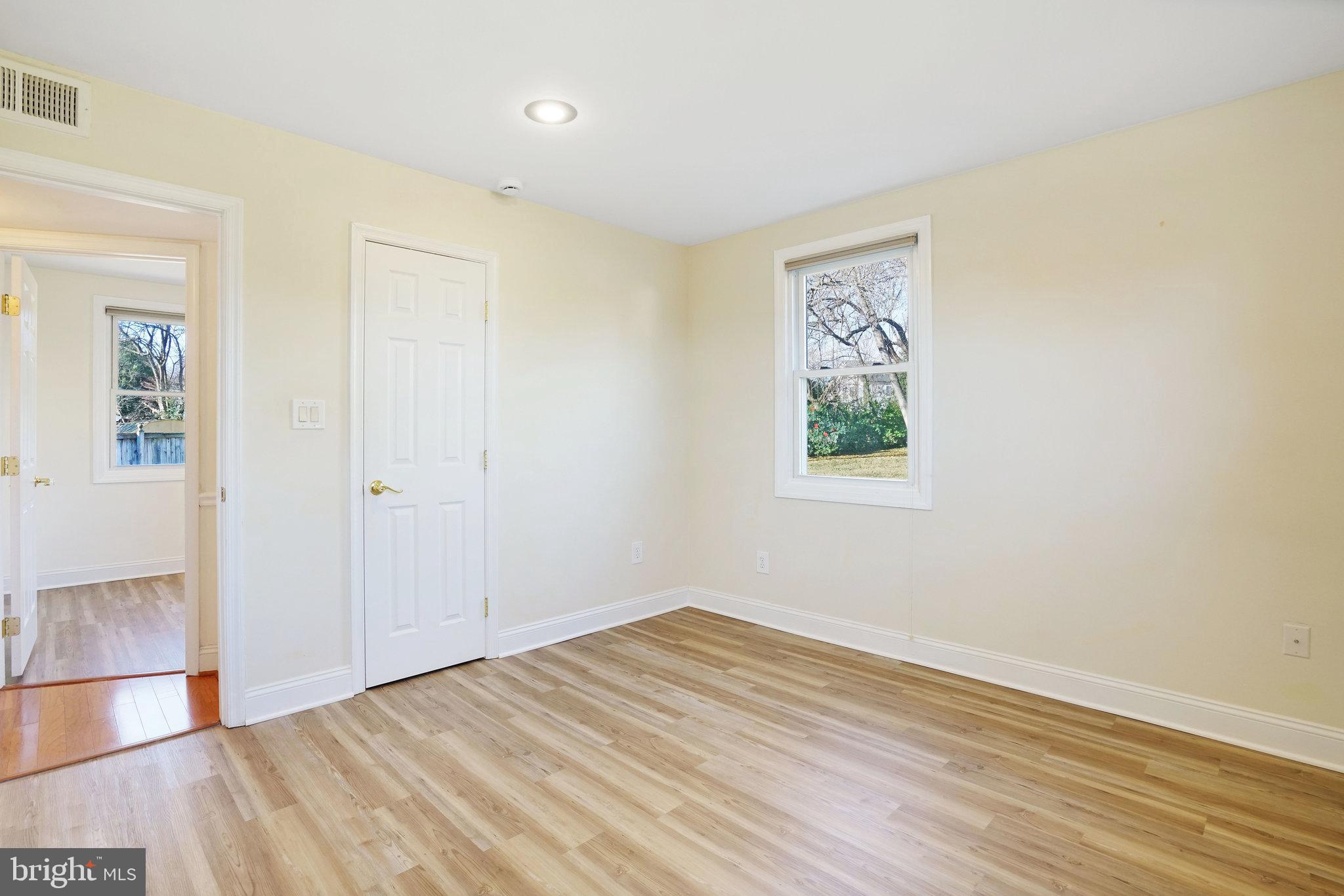 ANNALEE HEIGHTS - Residential Lease