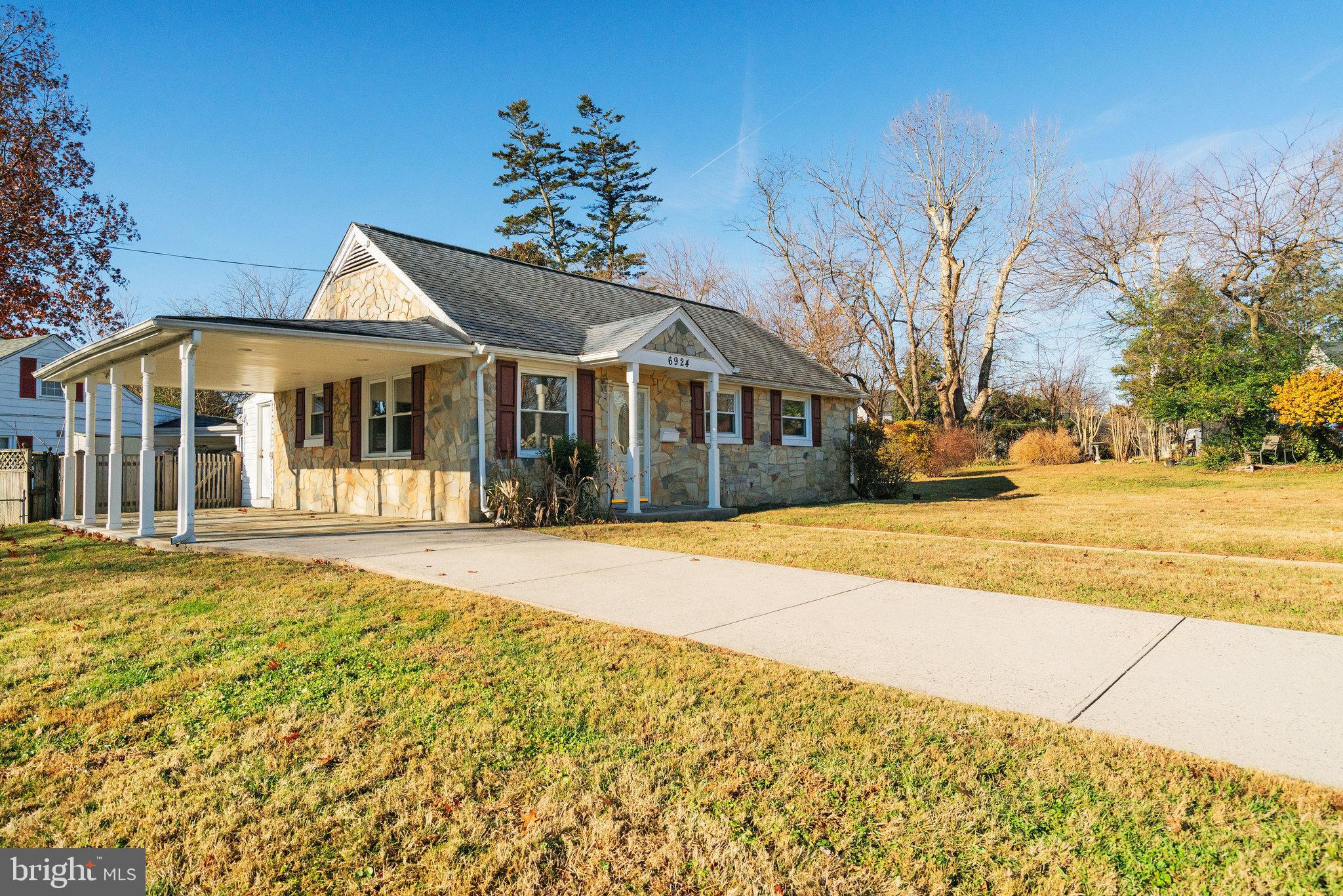 ANNALEE HEIGHTS - Residential Lease