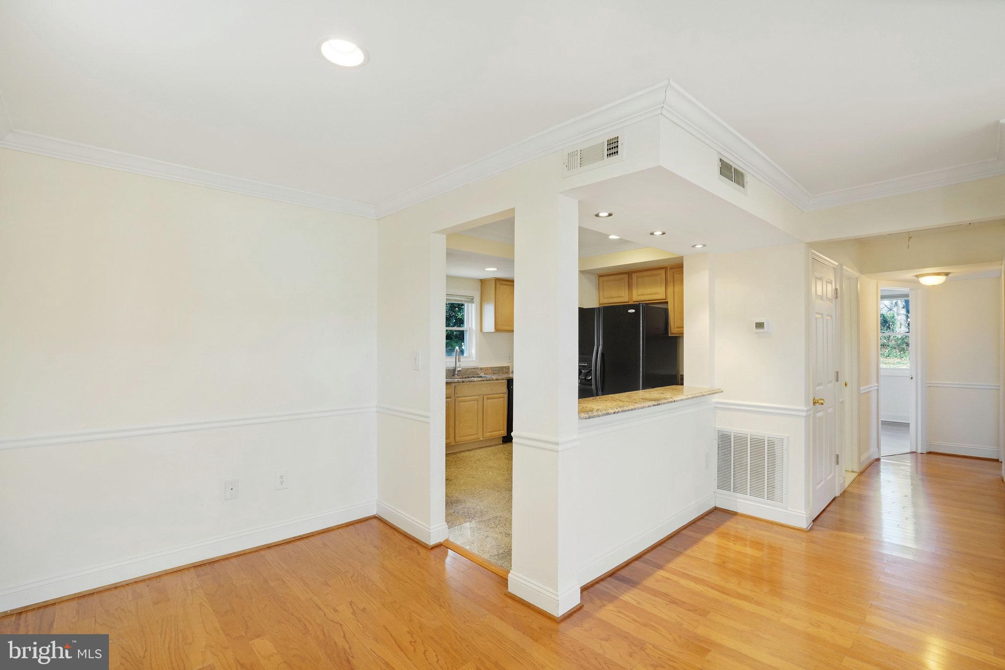 ANNALEE HEIGHTS - Residential Lease